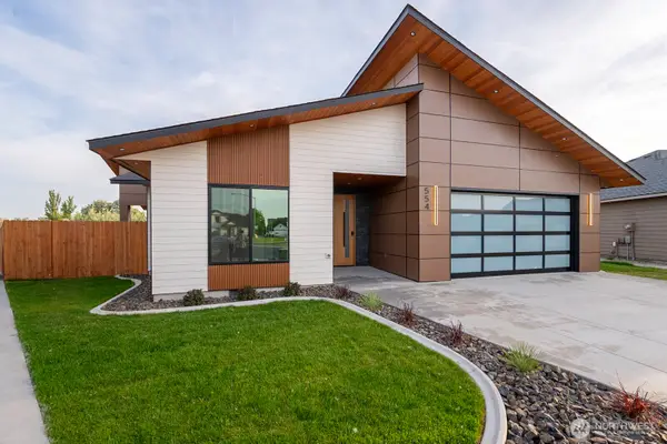 554 N Sparrow Lane, Moses Lake, WA 98837