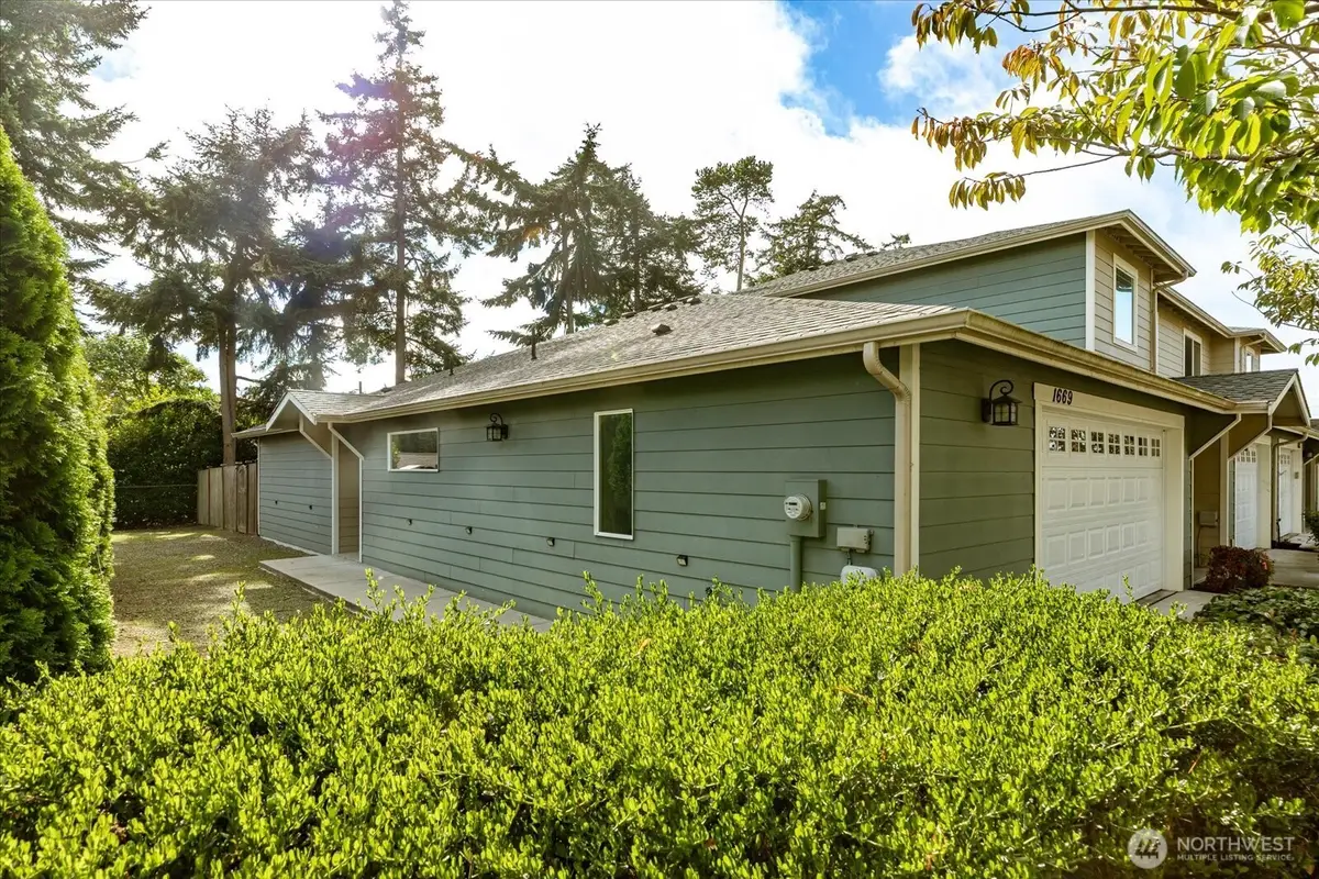 1669 SW Stremler Drive, Oak Harbor, WA 98277 - #1