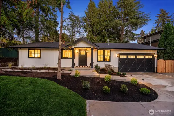 10836 NE 12th Place, Bellevue, WA 98004