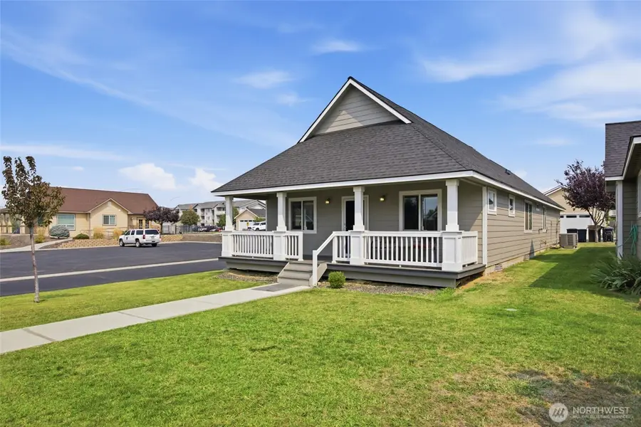 123 E 9th Avenue #8, Moses Lake, WA 98837 - #2