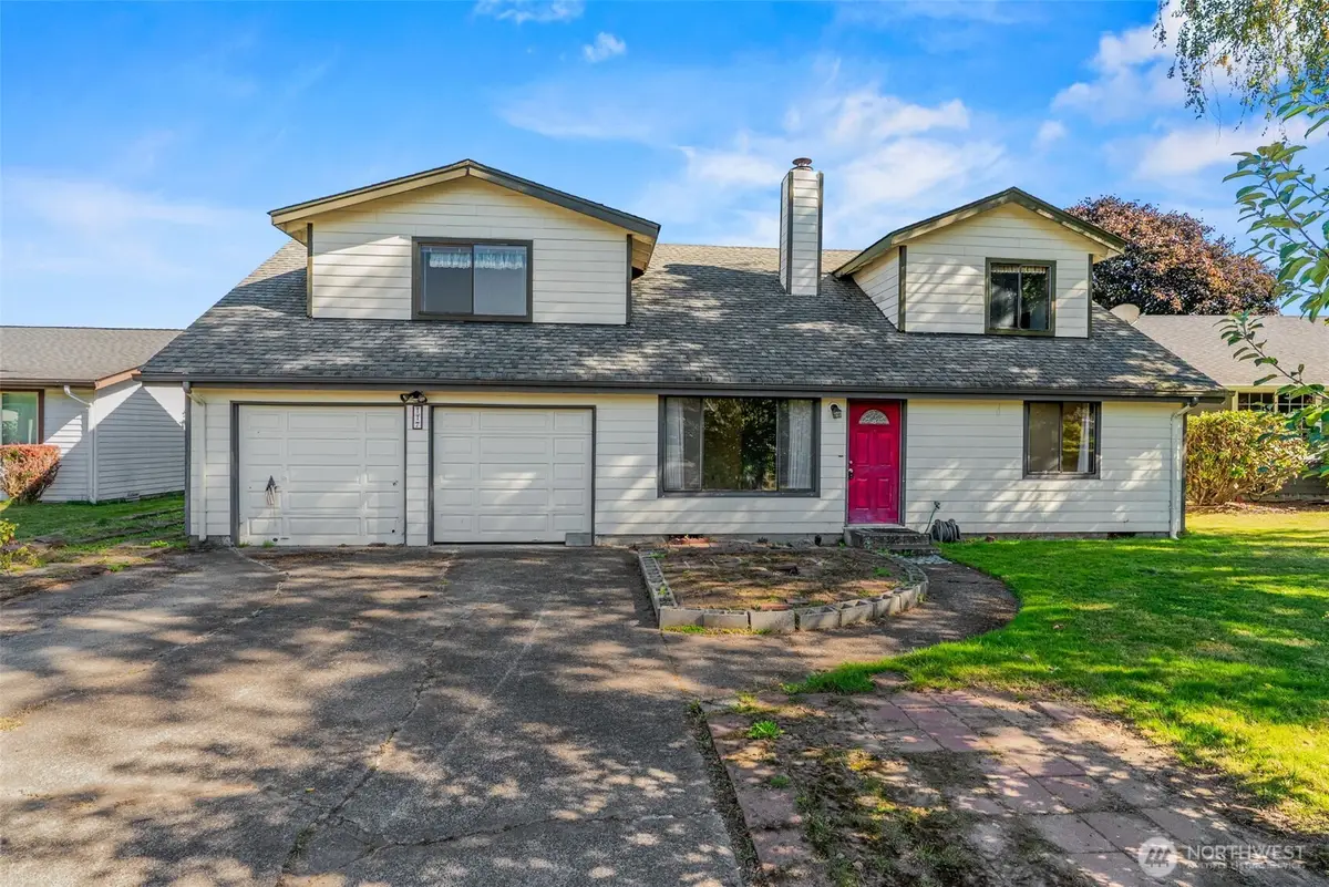 117 Manteca, Kelso, WA 98626 - #1