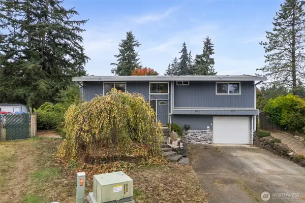 903 195th St Ct E, Spanaway, WA 98387