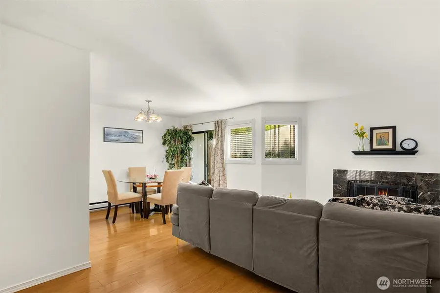 3024 NE 143rd Street #103, Seattle, WA 98125 - #2