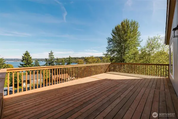 2050 1st Avenue W, Bremerton, WA 98312