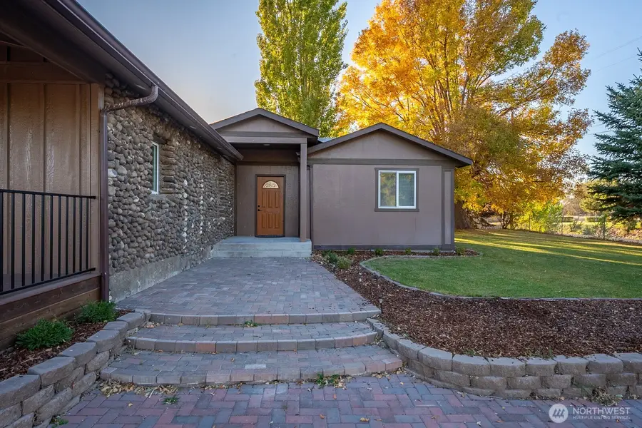 603 NE Road 19, Soap Lake, WA 98851 - #3