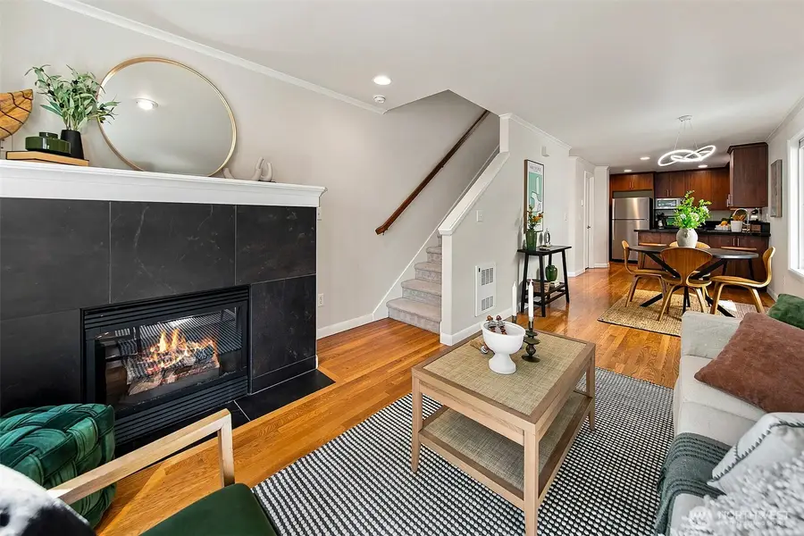 1512 Taylor Avenue N #C, Seattle, WA 98109 - #3