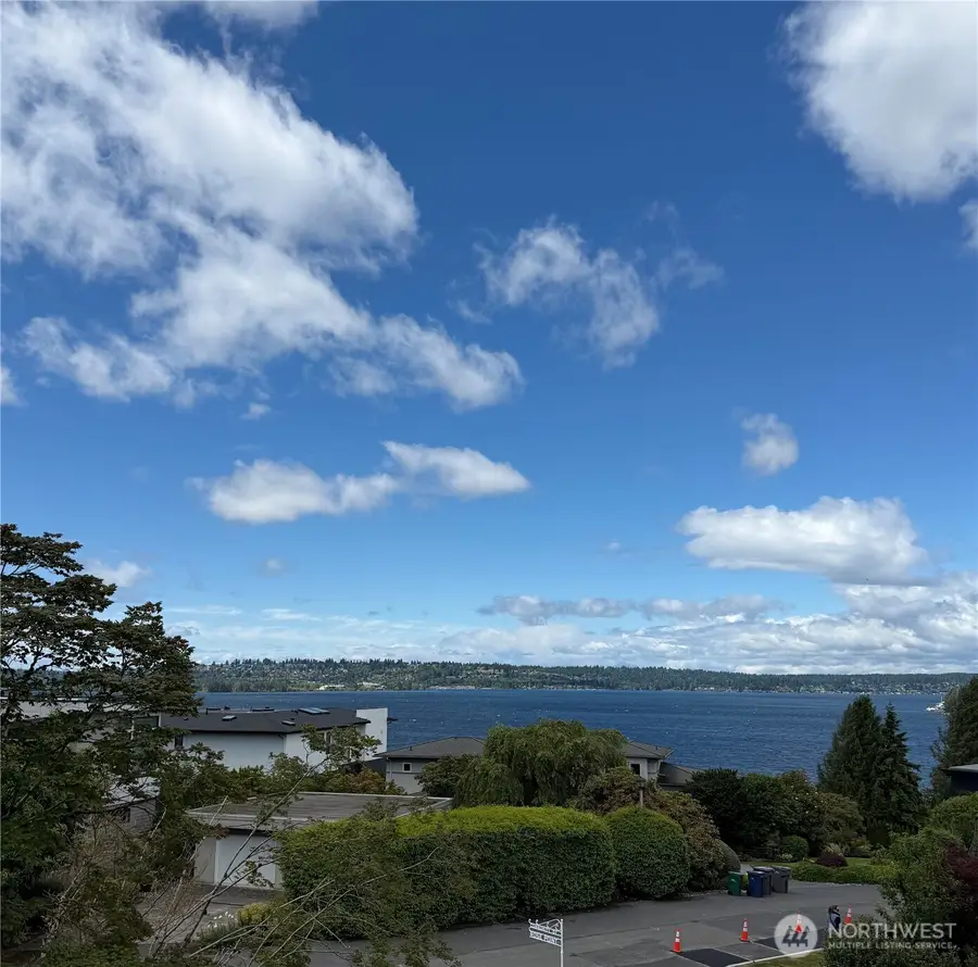 916 18th Avenue W, Kirkland, WA 98033 - #3