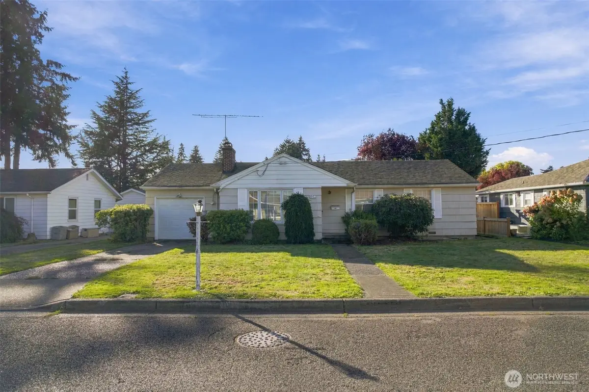 324 18th Street Nw, Puyallup, WA 98371 - #1
