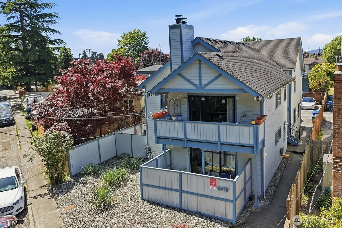 2475 55th Avenue Sw, Seattle, WA 98116 - #1