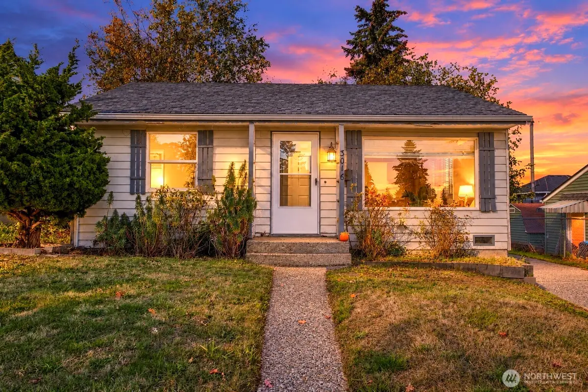3016 SW Roxbury Street, Seattle, WA 98126 - #1