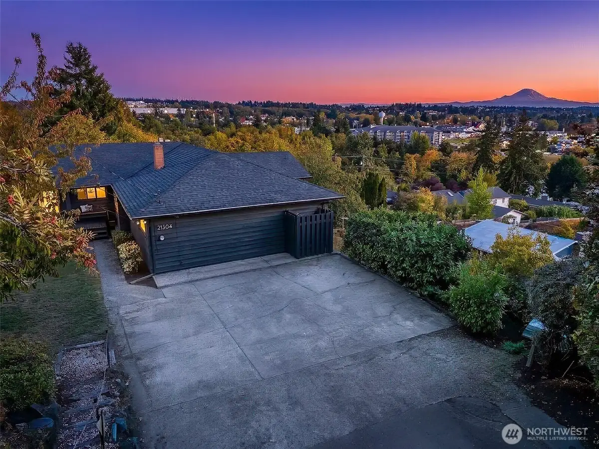 21304 5th Avenue S, Des Moines, WA 98198 - #1