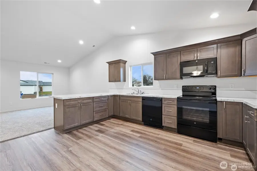 601 Pratt Avenue Ne, Royal City, WA 99357 - #3