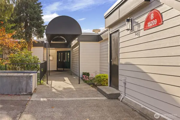 15209 Sunwood Boulevard #B26, Tukwila, WA 98188