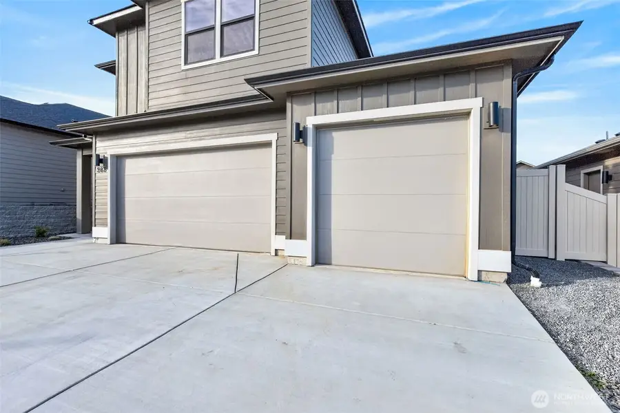 563 S Oasis Loop, East Wenatchee, WA 98802 - #3