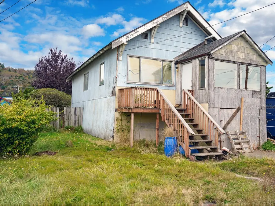 2525 Pacific Avenue, Hoquiam, WA 98550 - #2