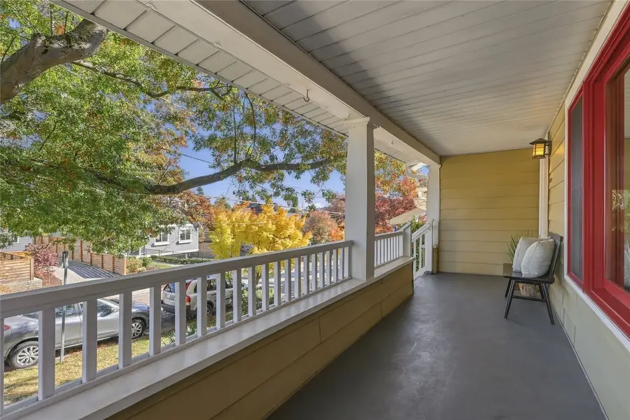 4237 2nd Avenue Ne, Seattle, WA 98105 - #2