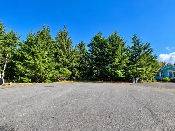 344 Redwood Court Se #10, 11 & 12, Ocean Shores, WA 98569