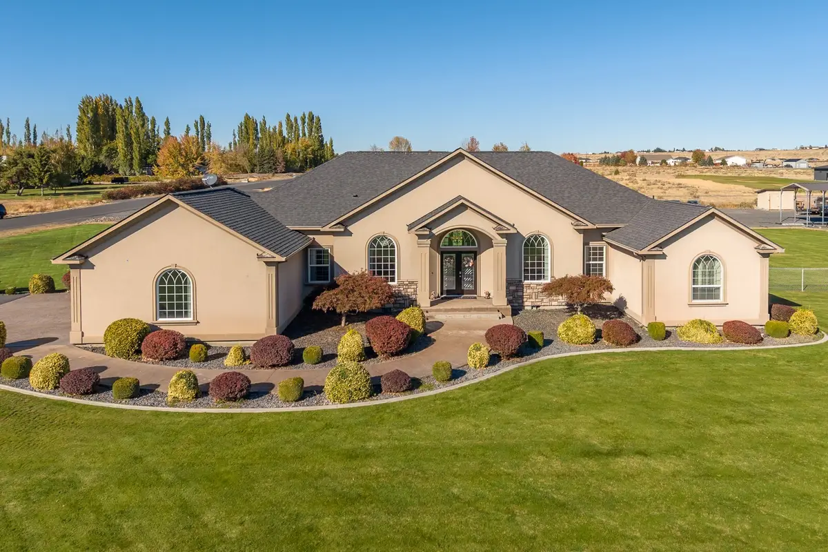 6751 Road E Ne, Moses Lake, WA 98837 - #1