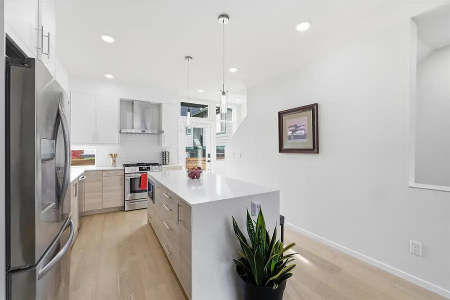 901 28th Avenue S #B, Seattle, WA 98144 - #3