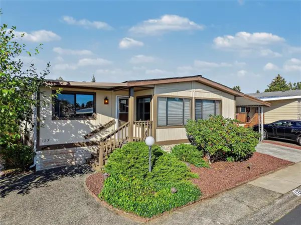 11436 SE 208th Street #123, Kent, WA 98031