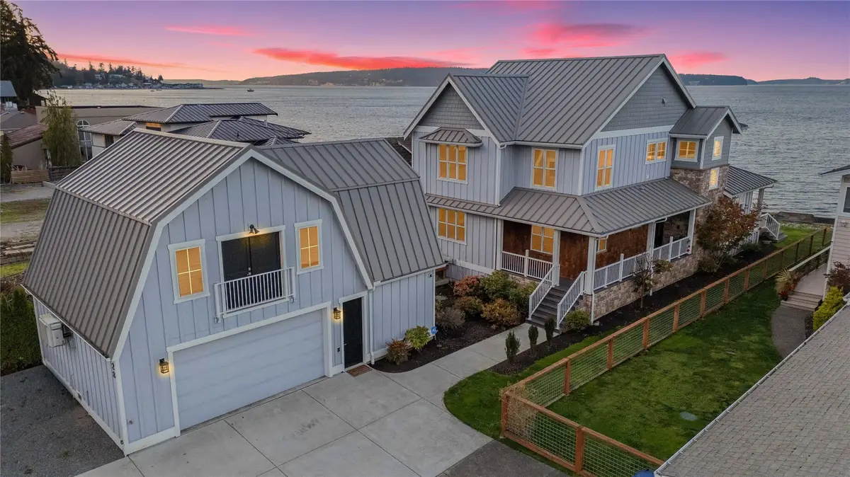 28 W North Camano Drive, Camano Island, WA 98282 - #1
