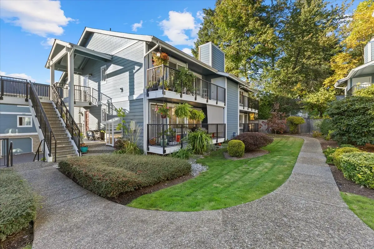 12526 SE 32nd Street #30, Bellevue, WA 98005 - #1