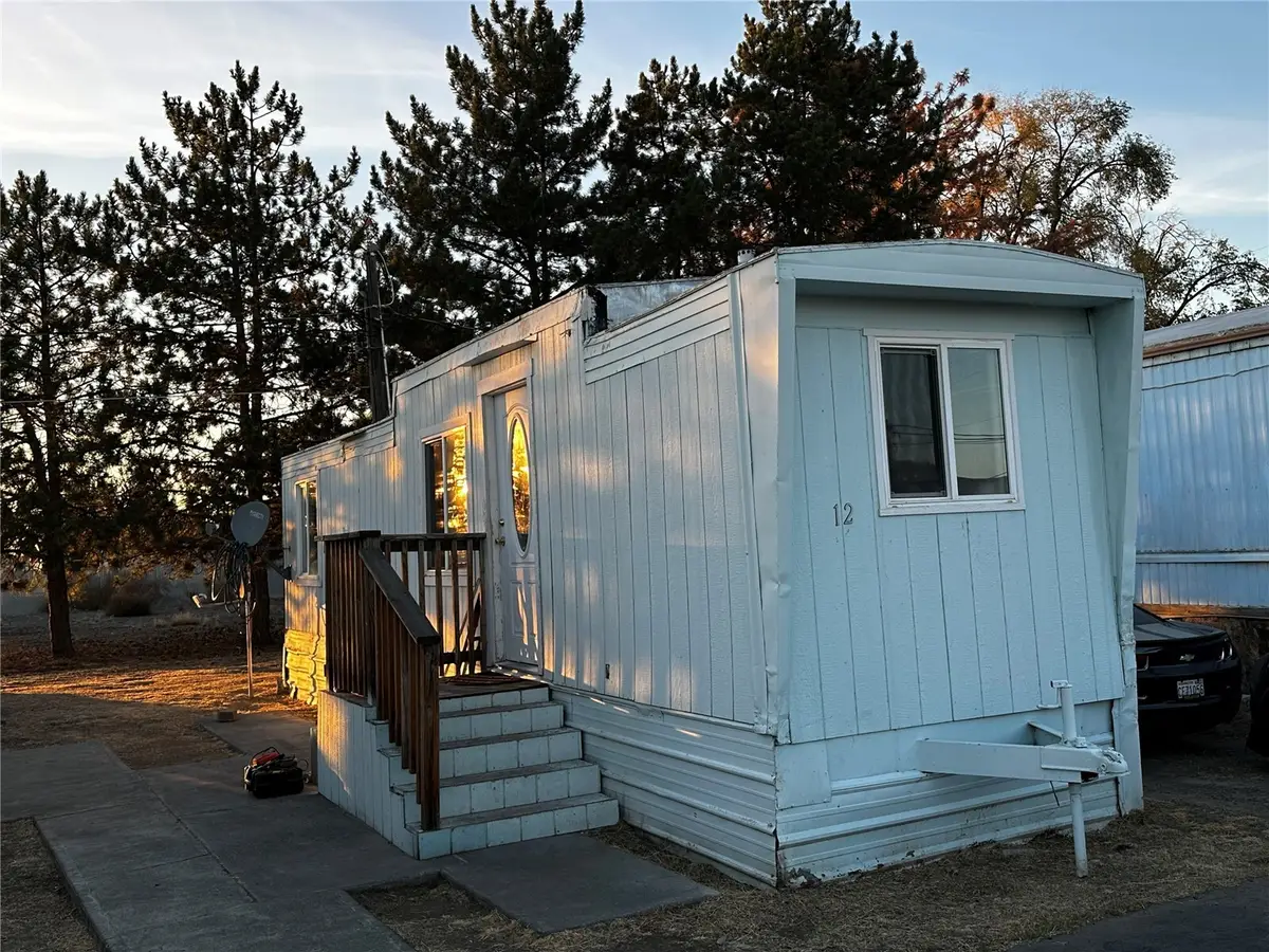 2022 W Broadway Avenue #12, Moses Lake, WA 98837 - #1