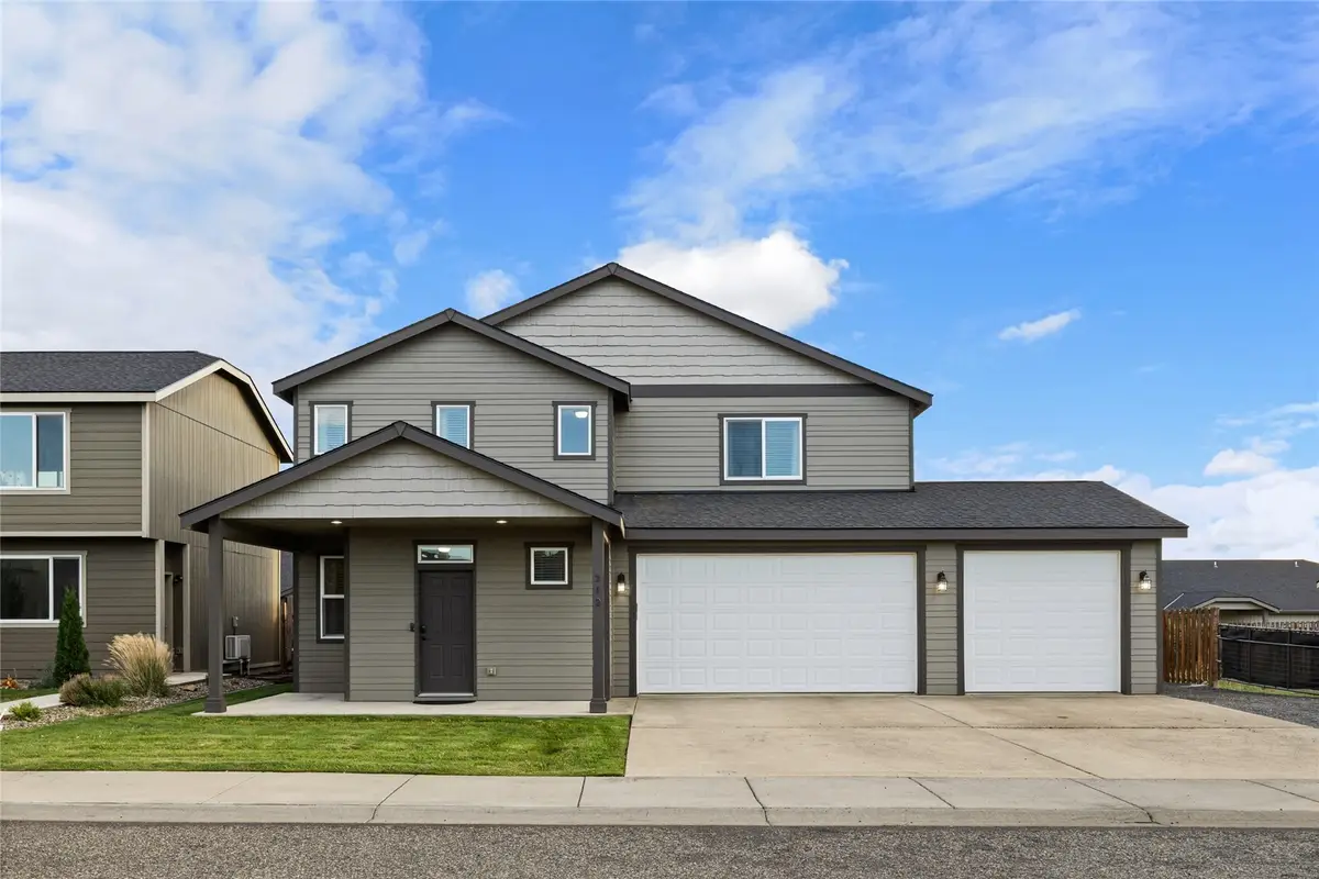 212 E Country Side Avenue, Ellensburg, WA 98926 - #1