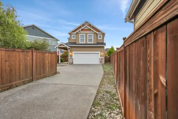 11115 182nd Street E, Puyallup, WA 98374