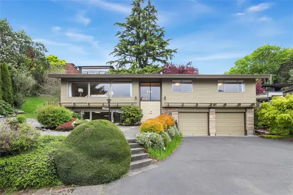 4553 53rd Avenue Sw, Seattle, WA 98116