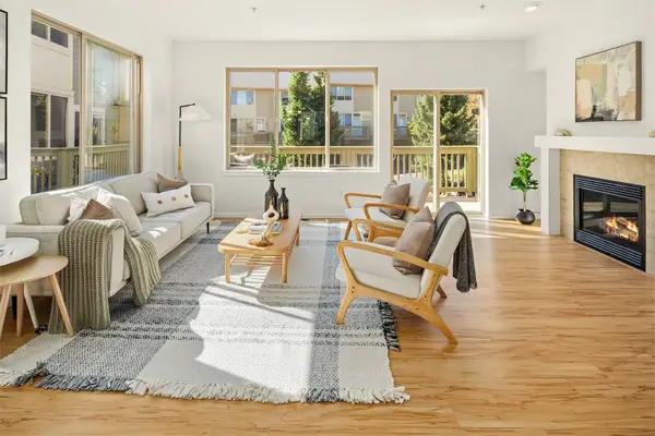 377 NW Pebble Lane, Issaquah, WA 98027