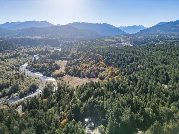 336 Hunt Road, Port Angeles, WA 98363