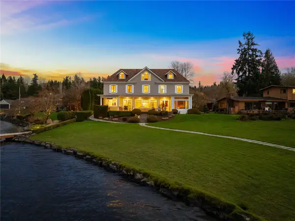 649 E Lake Sammamish Parkway Se, Sammamish, WA 98074