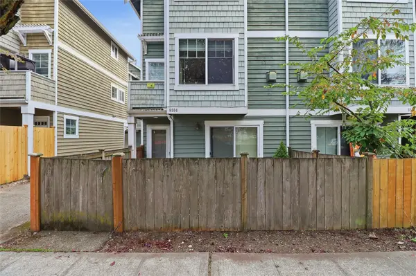 8504 Nesbit Avenue N, Seattle, WA 98103
