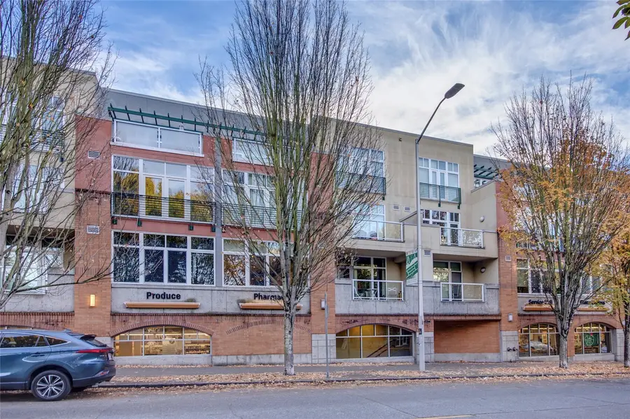 17 W Mercer Street #104, Seattle, WA 98119 - #2