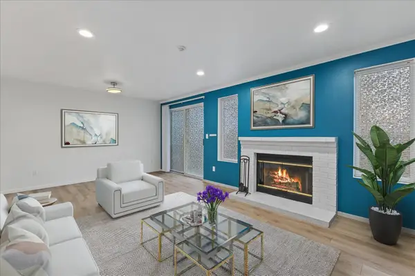 21904 56th Avenue W #B2, Mountlake Terrace, WA 98043