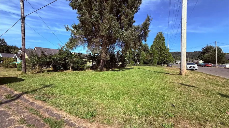 711 Queen, Hoquiam, WA 98550 - #2