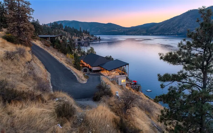 4740 Chelan Blvd, Manson, WA 98831 - #2