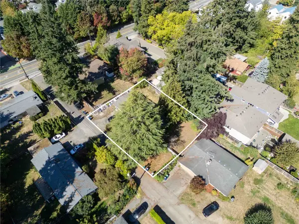 12420 NE 87th Street, Kirkland, WA 98033