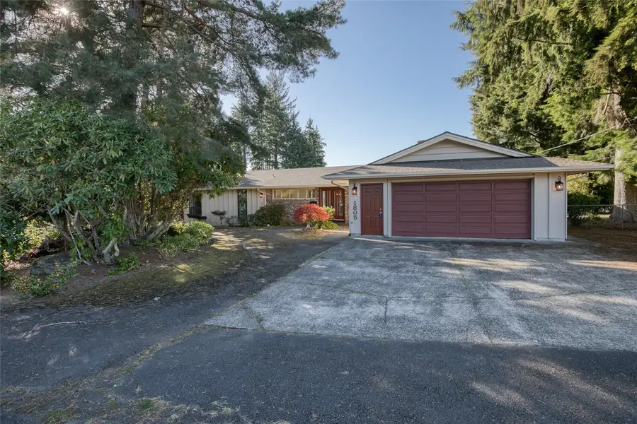 1805 Graves Avenue, Aberdeen, WA 98520 - #2