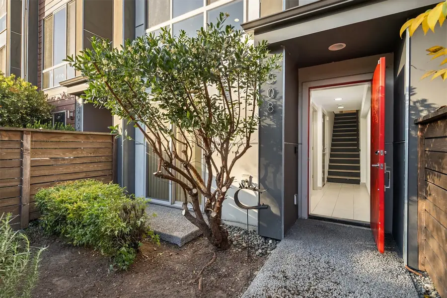 508 N 105th Street, Seattle, WA 98133 - #2