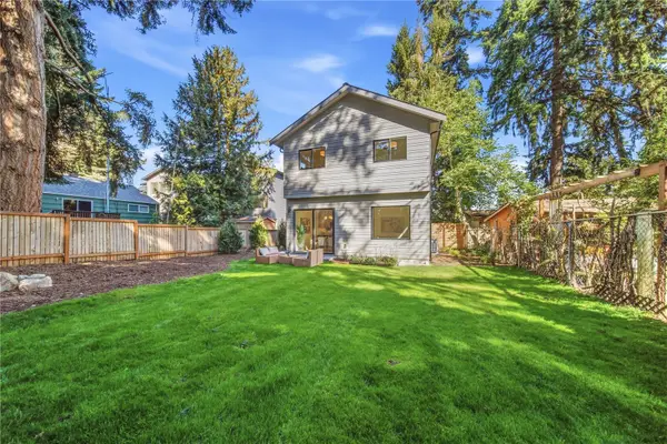 14338 Bagley Avenue N, Seattle, WA 98133