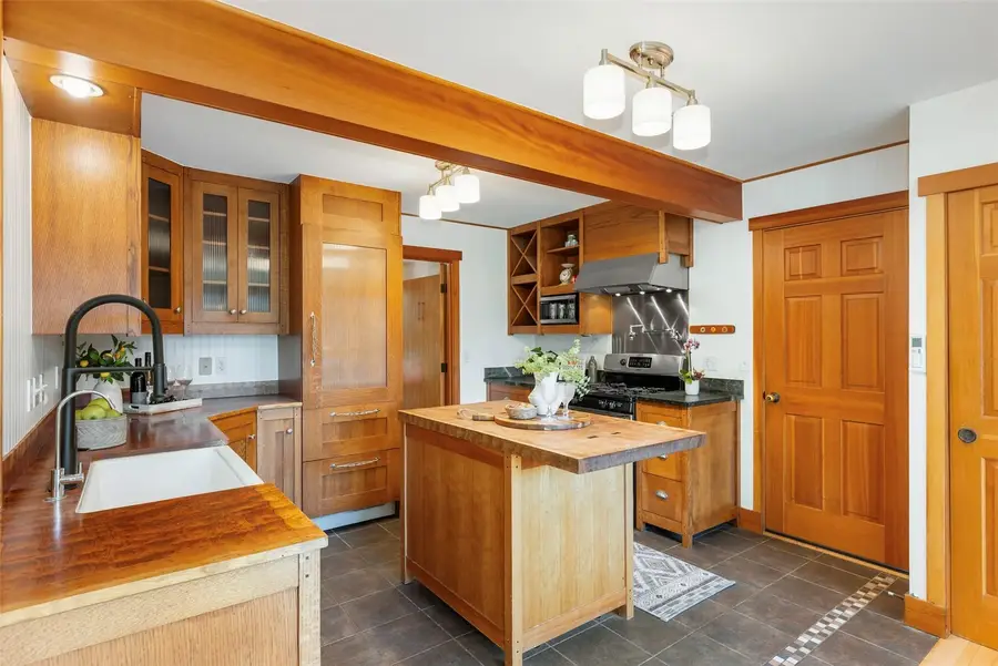 10586 NE Misty Glen Way, Kingston, WA 98346 - #2
