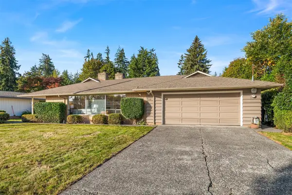 4127 93rd Avenue Se, Mercer Island, WA 98040