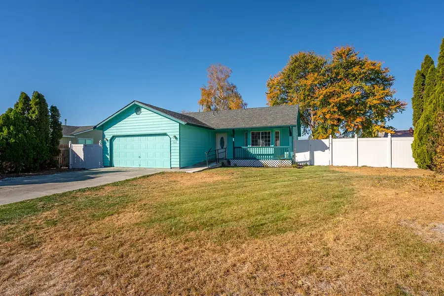 1512 S James Avenue, Moses Lake, WA 98837 - #2