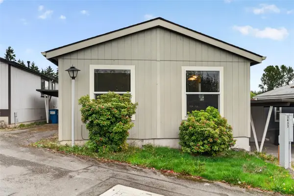 3433 S 182nd Street, SeaTac, WA 98188