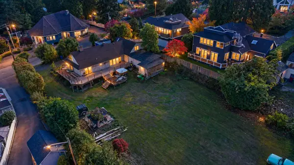 1837 72nd Avenue Se, Mercer Island, WA 98040