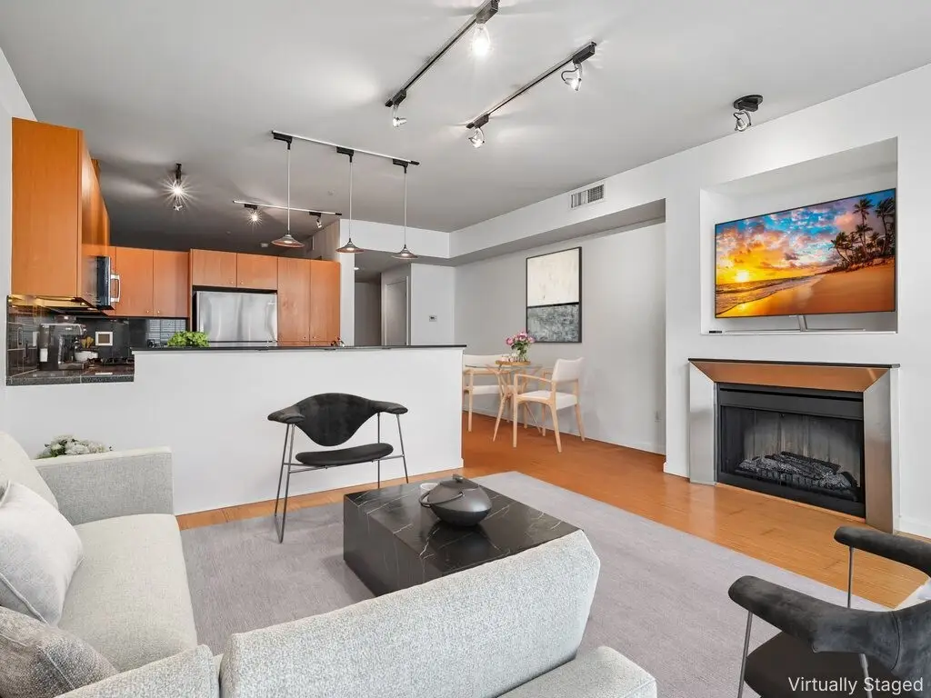 17 W Mercer Street #213, Seattle, WA 98119 - #1