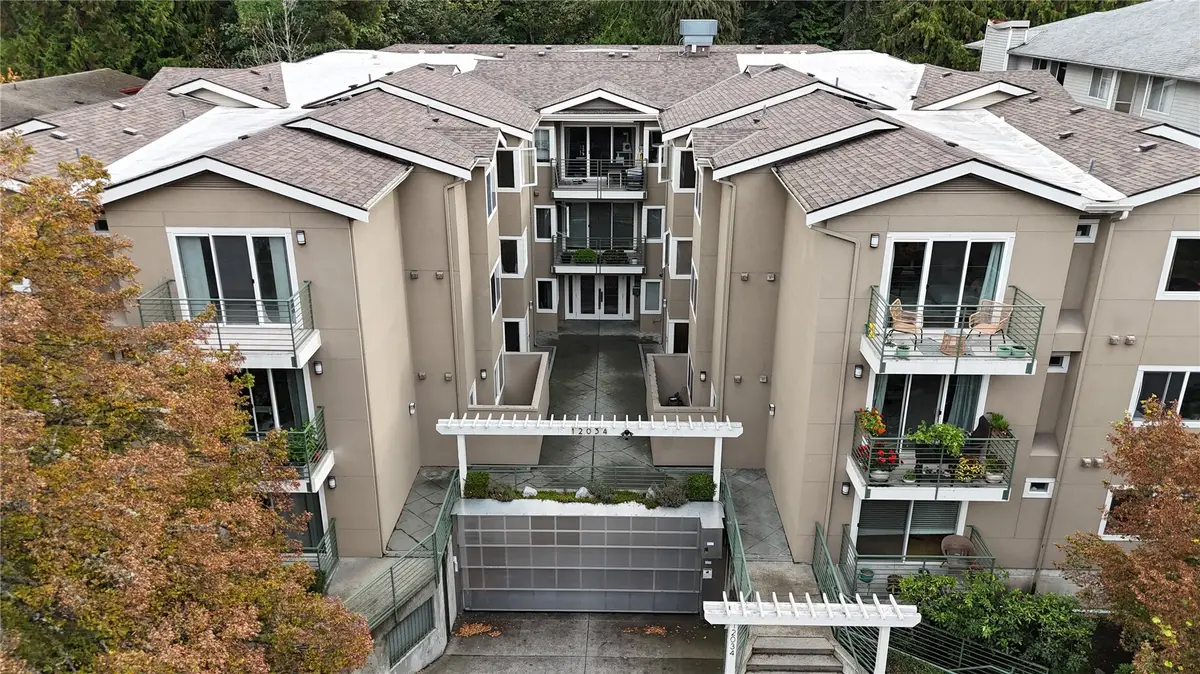 12034 15th Avenue Ne #208, Seattle, WA 98125 - #1