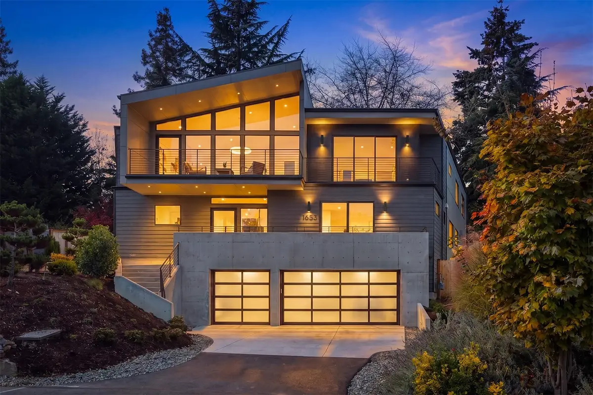 1653 105th Avenue Se, Bellevue, WA 98004 - #1